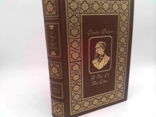 A Tale of Two Cities (Leather Bound) (The 100 Greatest Books Ever Written)