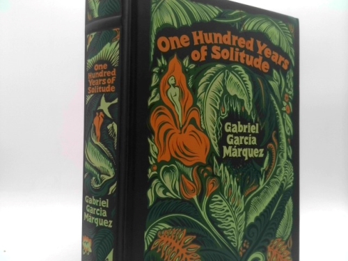 One Hundred Years of Solitude (Leatherbound Classics)