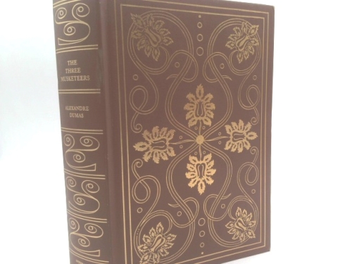 The Three Musketeers (International Collectors Library)