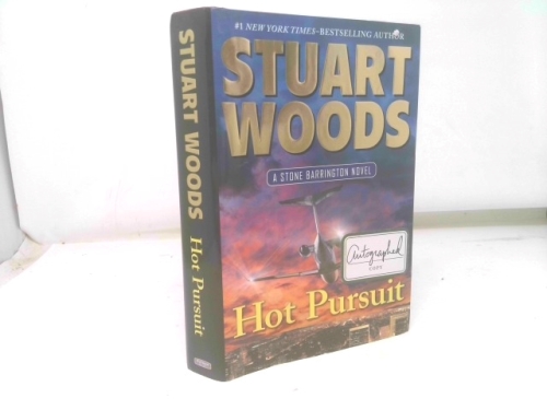 Hot Pursuit (A Stone Barrington Novel)