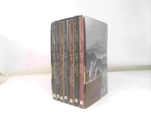 The Chronicles of Narnia Box Set (Books 1 to 7): The Classic Fantasy Adventure Series (Official Edition)