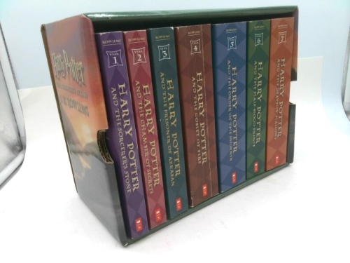 Harry Potter Paperback Box Set (Books 1-7)