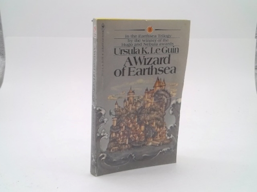 A Wizard of Earthsea (The Earthsea Cycle, Book 1)