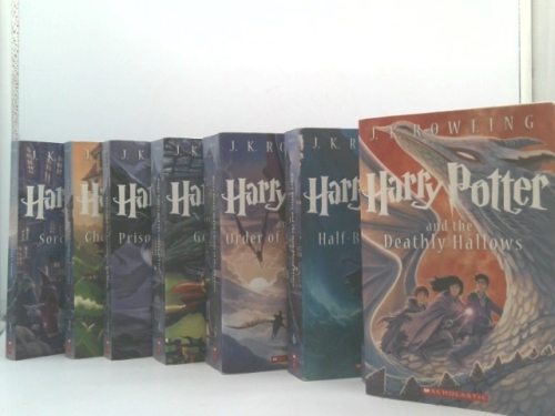 Harry Potter Special Edition Paperback Boxed Set: Books 1-7