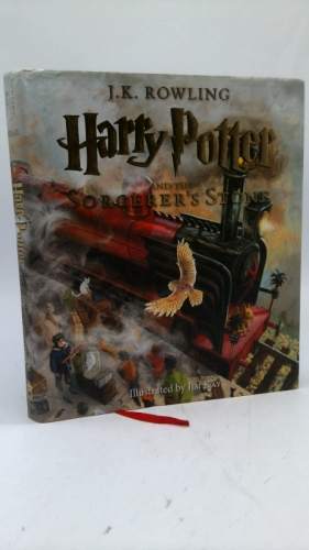 Harry Potter and the Sorcerer's Stone: The Illustrated Edition (Harry Potter, Book 1): Volume 1