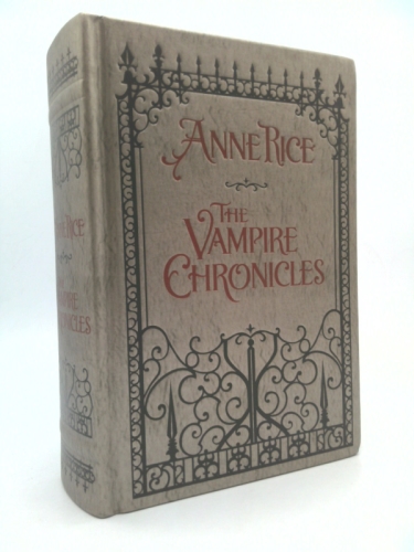 The Vampire Chronicles: Interview with a Vampire, Vampire Lestat and the Queen of the Damned (Leatherbound Classics)