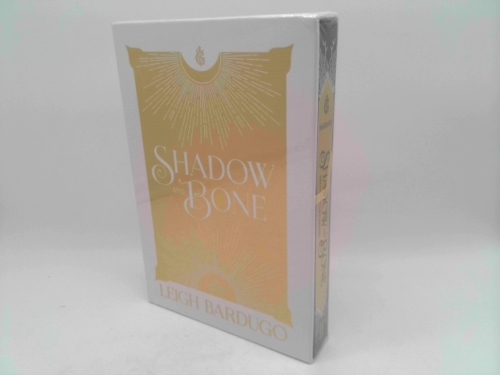 Shadow and Bone: The Collector's Edition