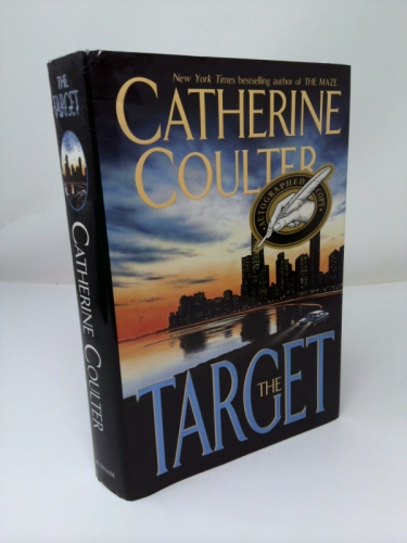 The Target (FBI Thriller)