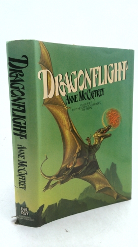Dragonflight (The Dragonriders of Pern, Vol. 1)