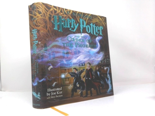 Harry Potter and the Order of the Phoenix: The Illustrated Edition (Harry Potter, Book 5): Volume 5