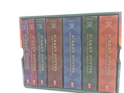 Harry Potter Paperback Box Set (Books 1-7)