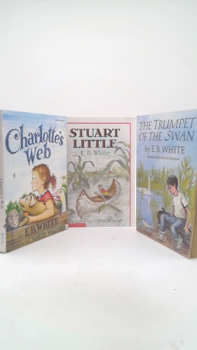 E. B. White Treasury: Charlotte's Web, Stuart Little, The Trumpet of the Swan (Boxed Set)