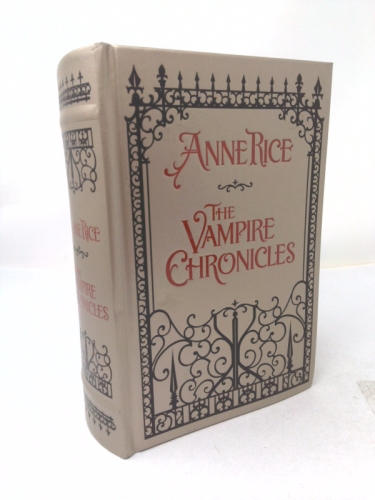 The Vampire Chronicles: Interview with a Vampire, Vampire Lestat and the Queen of the Damned (Leatherbound Classics)