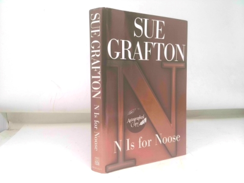 N Is for Noose: A Kinsey Millhone Novel