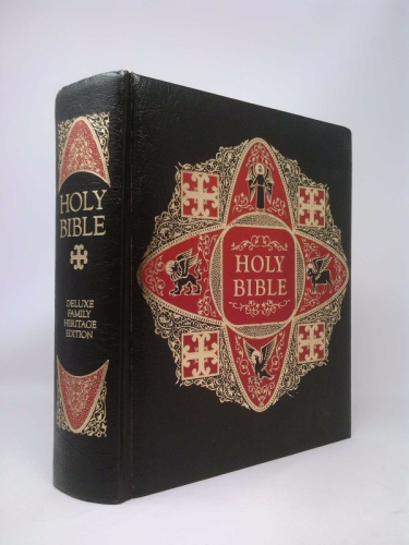 Holy Bible Containing The Old and New Testaments in the authorized King James Version The Family Heritage Edition with references, notes, Concordance, Biblical Guide and Index, accounts of Biblical lands and peoples, historical info about the Bible